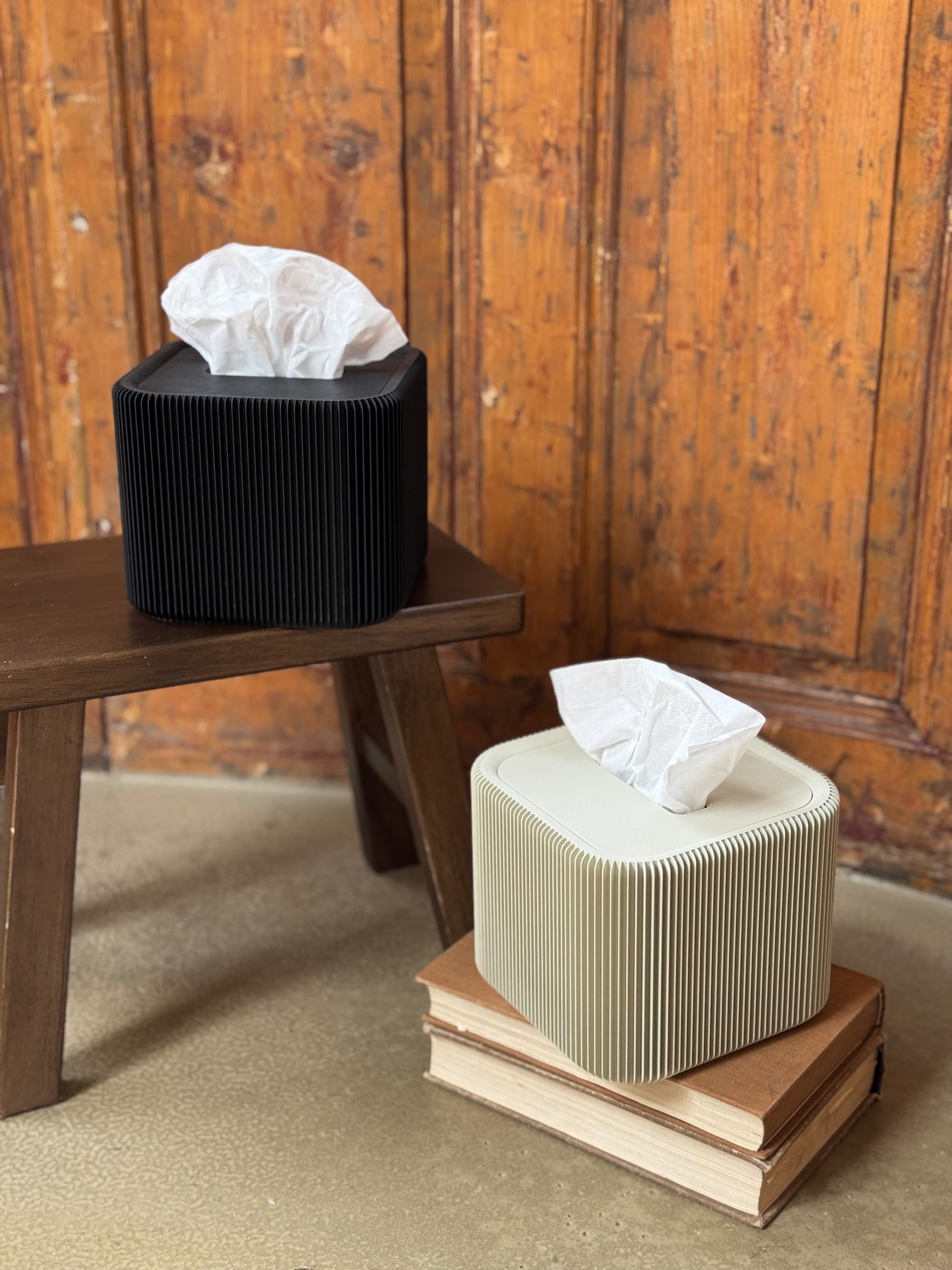 La Sombra square tissue box