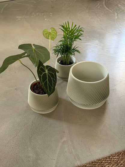 Giro indoor plant pot